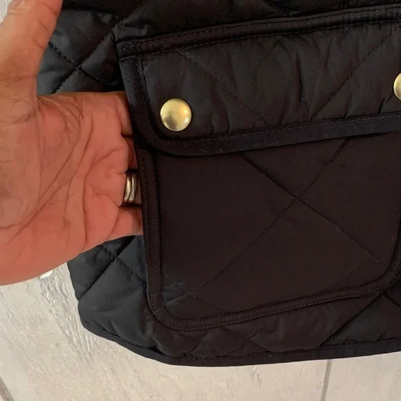 J.Crew Chic Signature Black Puffer Vest Fall Staple Sz L Gold Zipper EUC - Picture 9 of 11